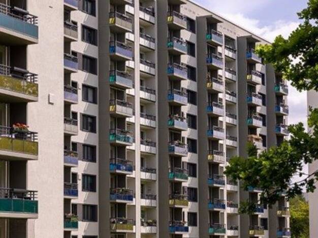 Wohnung zur Miete 673 € 3 Zimmer 79,1 m² frei ab 24.10.2026 Hochschulstraße 6 Südvorstadt-Ost Ortsamtsbereich Plauen 01069