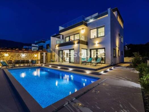 Haus zum Kauf 849.000 € 6 Zimmer 270 m² Rovanjska, Jasenice Jasenice