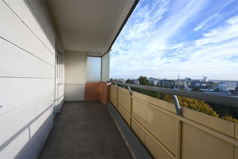 Wohnung zum Kauf 179.800 € 1 Zimmer 43 m²<br/>Wohnfläche 8.<br/>Geschoss Galileistr. 30 Dürrlewang Stuttgart 70565