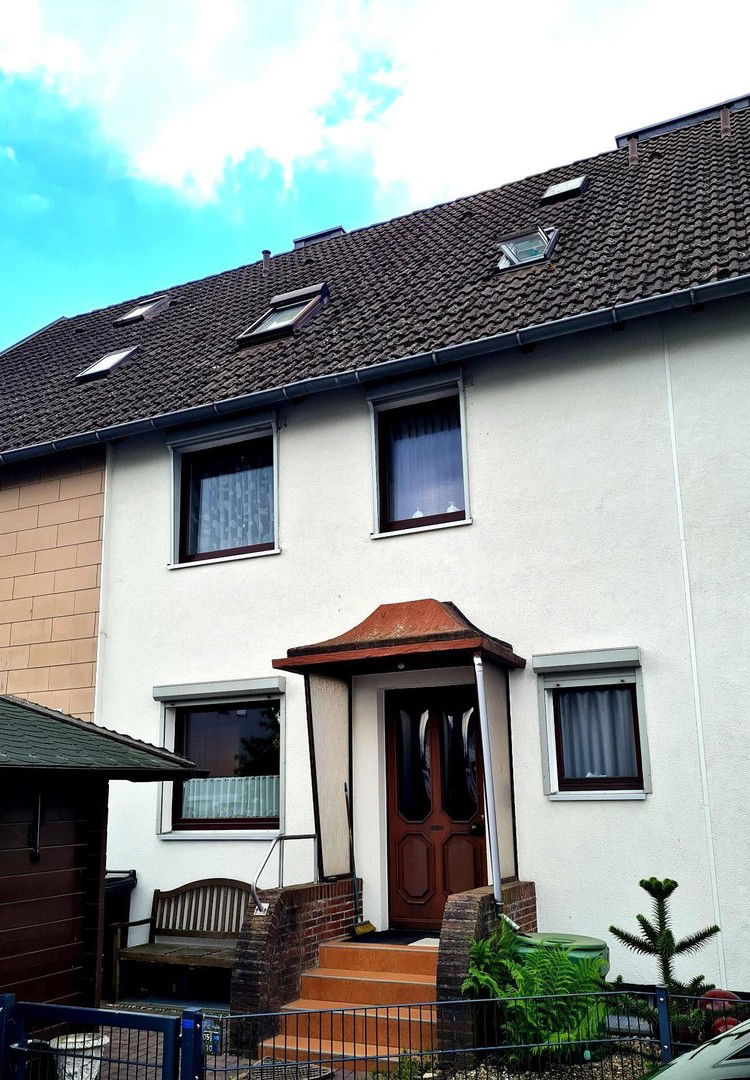 Reihenmittelhaus zur Miete 1.400 € 5 Zimmer 130 m²<br/>Wohnfläche 212 m²<br/>Grundstück 01.04.2025<br/>Verfügbarkeit Meisenweg 5 Vechelde Vechelde 38159