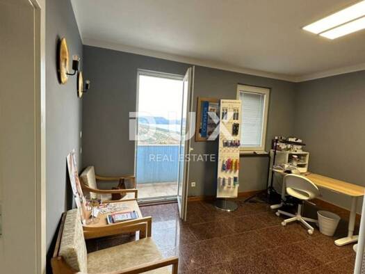 Ladenfläche zur Miete 900 € 4 Zimmer Labin