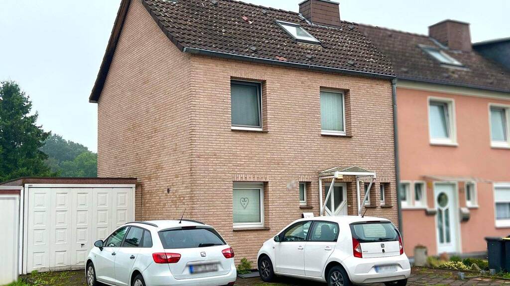 Reihenendhaus zum Kauf 298.000 € 2 Zimmer 73 m² 631 m² Grundstück Lütgendortmund Dortmund 44388