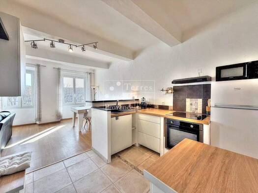 Wohnung zum Kauf 112.500 € 45 m² Aups 83630