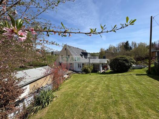 Mehrfamilienhaus zum Kauf 110.000 € 10 Zimmer 200 m² 3.800 m² Grundstück Krumhermersdorf Zschopau 09434
