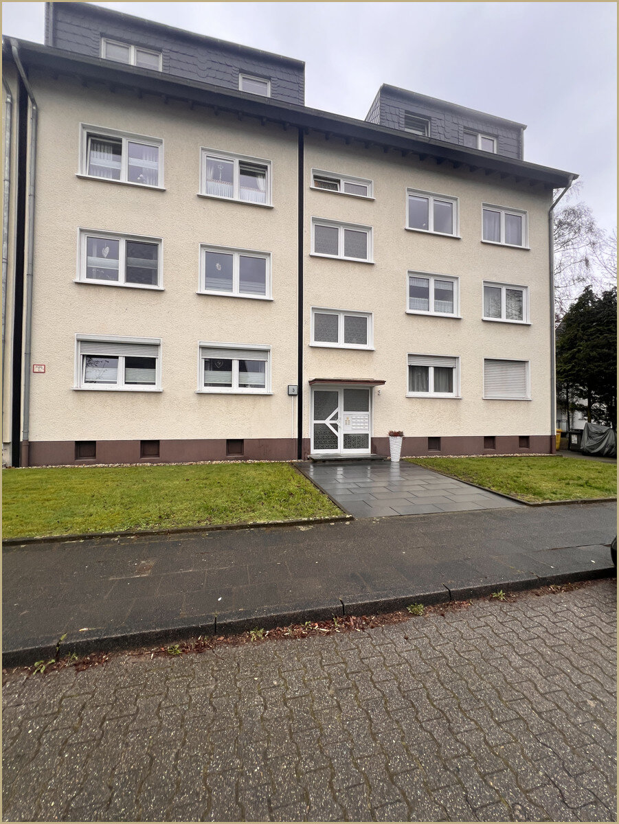 Wohnung zum Kauf 129.000 € 3 Zimmer 74 m²<br/>Wohnfläche 2.<br/>Geschoss Stadtmitte - Nord-Ost Bottrop 46236