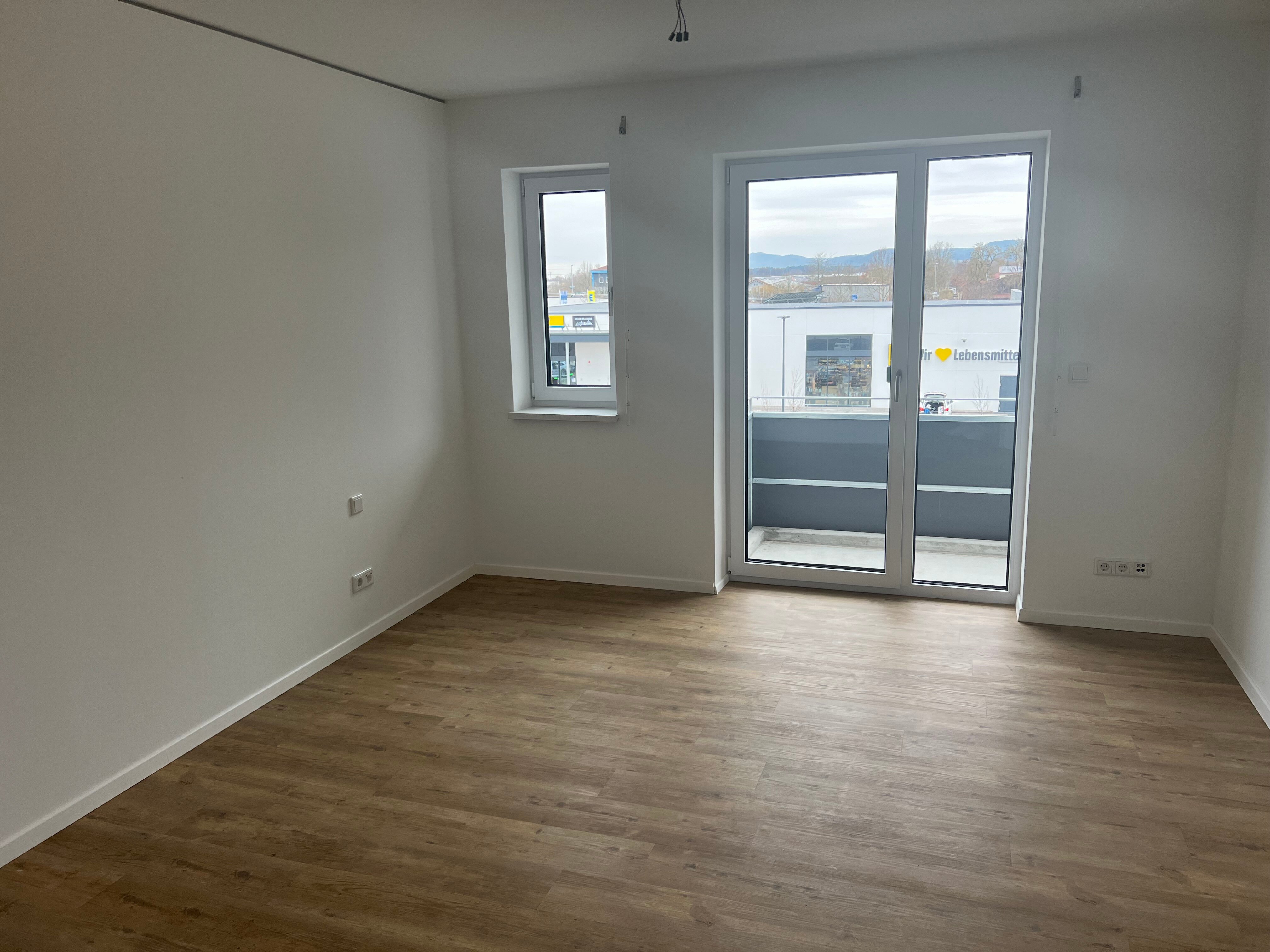 Wohnung zur Miete 861 € 3 Zimmer 74,9 m²<br/>Wohnfläche ab sofort<br/>Verfügbarkeit Wörth Wörth an der Donau 93086