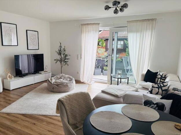 Wohnung zur Miete 1.320 € 3 Zimmer 72,3 m² 1. Geschoss frei ab 15.09.2025 Holzkirchen Holzkirchen 83607