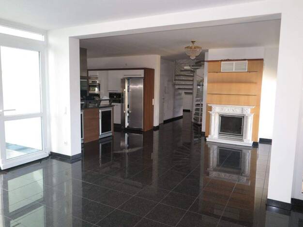 Penthouse zur Miete 2.500 € 4,5 Zimmer 240 m² 3. Geschoss Dambach Fürth 90768