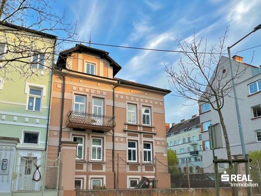 Haus zum Kauf 625.000 € 630 m² Grundstück Grabenhof Wels 4600