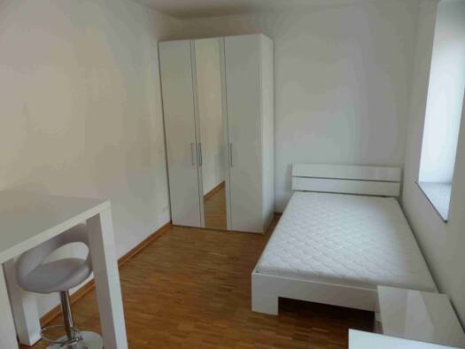 Wohnung zum Kauf provisionsfrei 132.000 € 1 Zimmer 20,6 m² Geschoss 1/2 frei ab sofort Werner-von-Siemens-Straße 9 Innenstadt Erlangen 91052