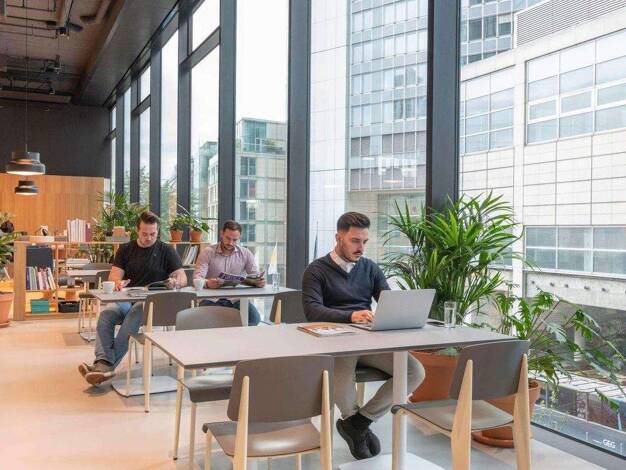 Bürofläche zur Miete provisionsfrei 24 m² Bürofläche teilbar ab 7 m² Große Gallusstraße 18 Innenstadt Frankfurt am Main 60311