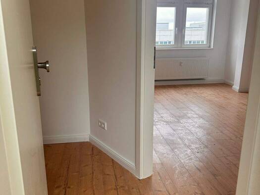 Wohnung zur Miete 670 € 2 Zimmer 55,7 m² Geschoss 3/3 frei ab 01.04.2026 Mitte Cottbus 03046