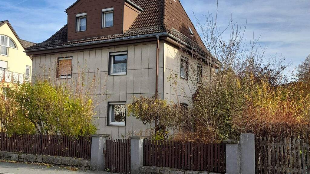 Einfamilienhaus zum Kauf 151.000 € 8 Zimmer 160 m² 545 m² Grundstück Naila 95119
