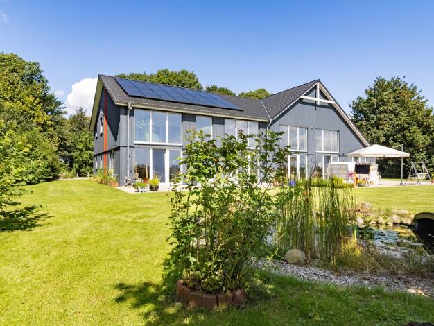 Einfamilienhaus zum Kauf 1.149.000 € 6 Zimmer 497 m² 5.547 m² Grundstück Niebüll 25899