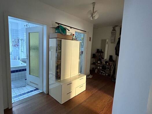 Wohnung zur Miete 1.135 € 3 Zimmer 63 m² Geschoss 2/3 frei ab 20.01.2026 Falbenhennenstraße Süd Stuttgart 70180