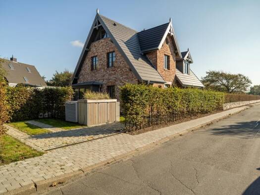 Doppelhaushälfte zum Kauf - Erstbezug 1.995.000 € 5 Zimmer 144 m² 548 m² Grundstück Westerland Sylt 25980