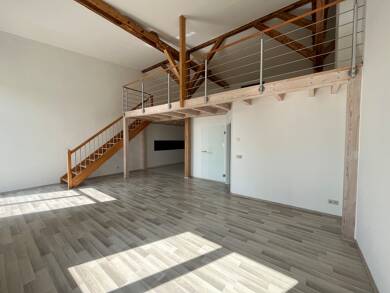Maisonette zur Miete 618 € 1 Zimmer 95 m² 3. Geschoss Klaffenbacher Hauptstraße 2a Klaffenbach Chemnitz / Klaffenbach 09123