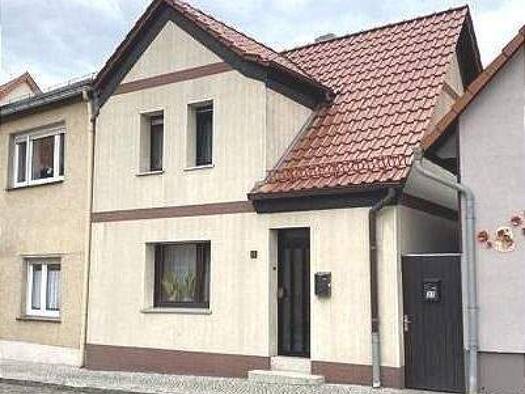 Einfamilienhaus zum Kauf 65.000 € 3 Zimmer 65 m² 298 m² Grundstück frei ab sofort Artern Artern/Unstrut 06556