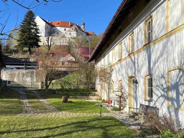 Mehrfamilienhaus zum Kauf als Kapitalanlage geeignet 720.000 € 8 Zimmer 380 m² 3.500 m² Grundstück Wildenberg Wildenberg 93359