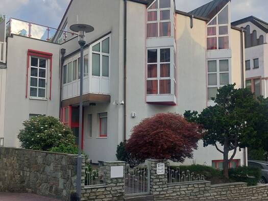 Haus zum Kauf 1.290.000 € 8 Zimmer 333 m² 338 m² Grundstück frei ab 01.09.2026 Bleichstraße 3 Kronberg Kronberg 61476
