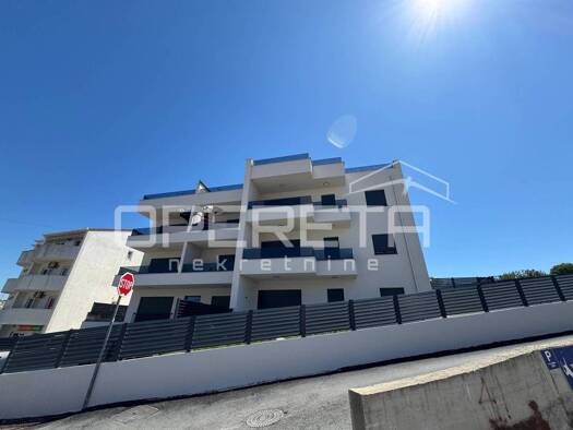 Wohnung zum Kauf 320.000 € 4 Zimmer 133 m² 3. Geschoss Okrug Donji