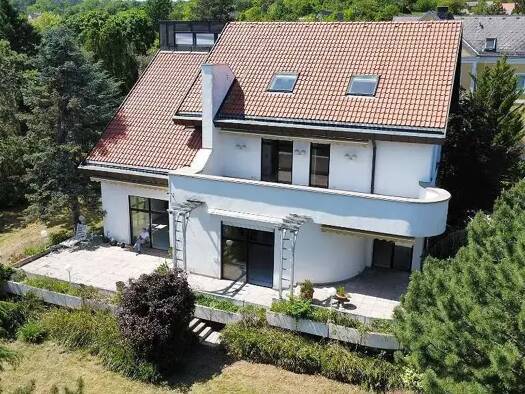 Haus zum Kauf 1.899.000 € 290 m² 1.739 m² Grundstück Baden 2500