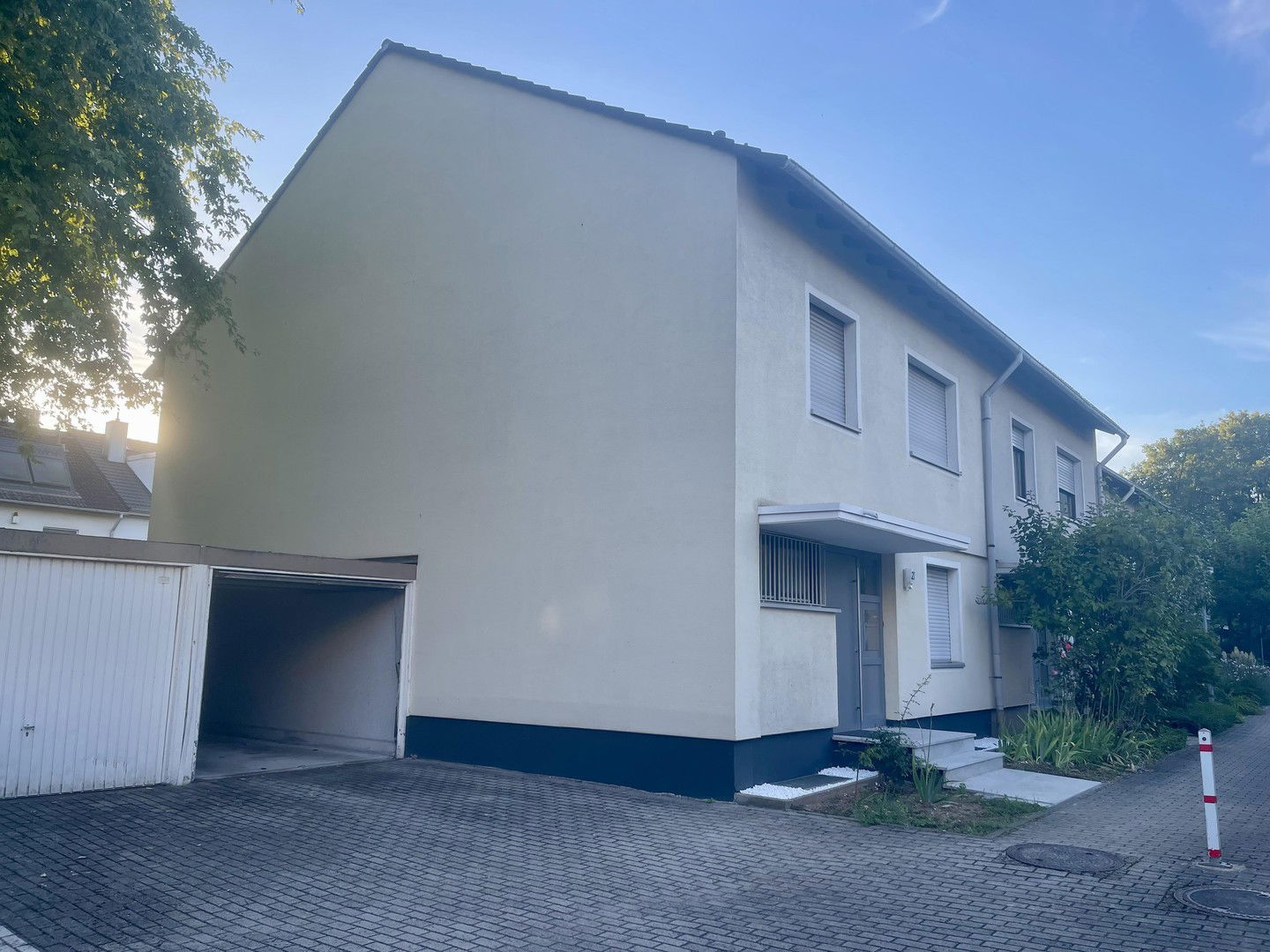 Reihenendhaus zur Miete 3.750 € 7 Zimmer 204,5 m²<br/>Wohnfläche 308 m²<br/>Grundstück Gottfried-Keller-Strasse 22 Dornbusch Frankfurt am Main 60431