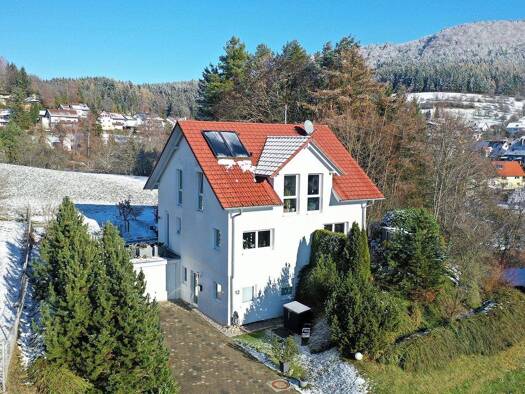 Einfamilienhaus zum Kauf 445.000 € 5 Zimmer 170 m² 628 m² Grundstück Streichen Balingen 72336