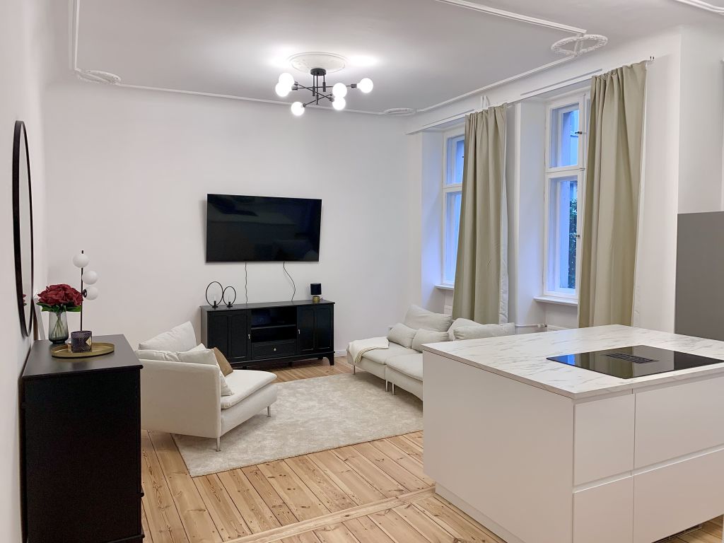 Wohnung zur Miete Wohnen auf Zeit 1.990 € 2 Zimmer 50 m²<br/>Wohnfläche 01.01.2025<br/>Verfügbarkeit Leonhardtstraße Charlottenburg Berlin 14057