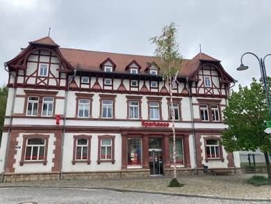 Wohnung zur Miete 286 € 1 Zimmer 38,2 m² Dachgeschoss frei ab sofort Markt 4 Kranichfeld Kranichfeld 99448