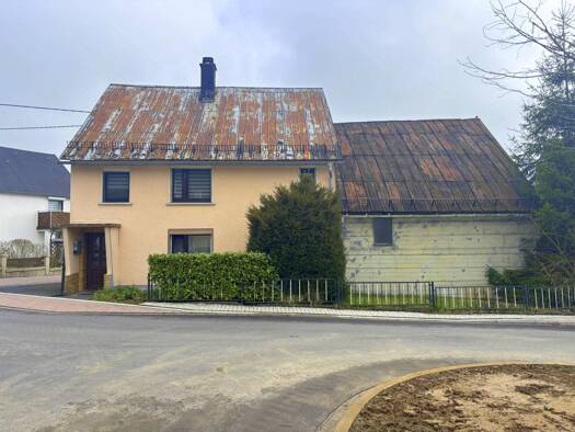 Einfamilienhaus zum Kauf 131.000 € 5 Zimmer 96 m² 811 m² Grundstück Rennerod Rennerod 56477