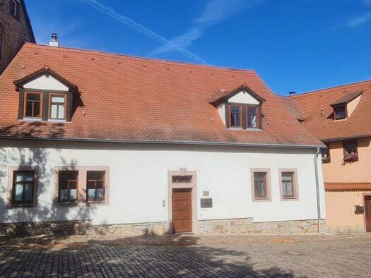 Reihenmittelhaus zum Kauf 125.000 € 5 Zimmer 163 m² 133 m² Grundstück Querfurt 06268