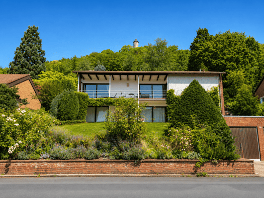 Mehrfamilienhaus zum Kauf 689.000 € 8 Zimmer 306 m² 1.678 m² Grundstück Eddigehausen Bovenden 37120