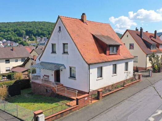 Mehrfamilienhaus zum Kauf 295.000 € 5 Zimmer 121 m² 598 m² Grundstück Großheubach 63920