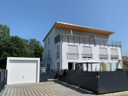 Doppelhaushälfte zum Kauf 675.000 € 6 Zimmer 193,4 m² 380 m² Grundstück Lindenstraße Gundelsheim 96163