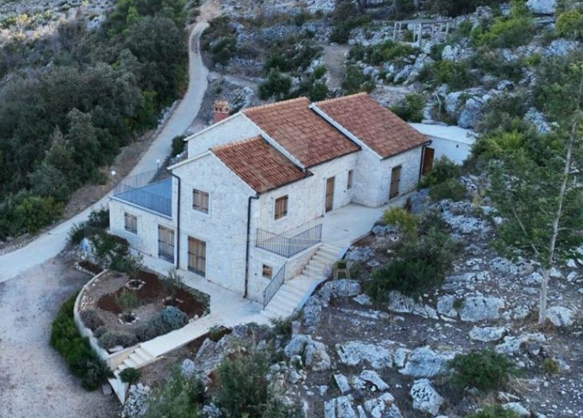 Villa zum Kauf 600.000 € 4 Zimmer 170 m²<br/>Wohnfläche 1.600 m²<br/>Grundstück Hvar 21450