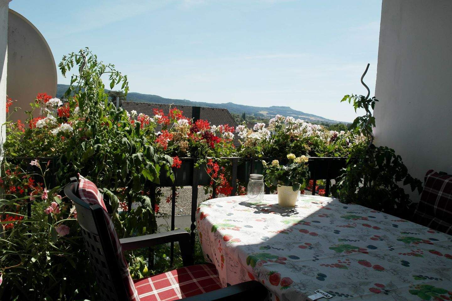 Immobilie in Lichtenfels - Geräumiges Mehrfamilienhaus mit 7 Wohnungen, 4 Garagen und Stellplatz in Bester Lage in Lichtenfels in Lichtenfels - Bild 4