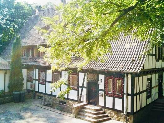 Einfamilienhaus zum Kauf 584.000 € 15 Zimmer 543 m² 10.571 m² Grundstück frei ab sofort Bustedt Bünde 32257