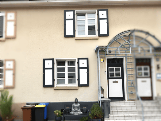 Reihenhaus zum Kauf 349.000 € 4,5 Zimmer 117 m² 224 m² Grundstück frei ab sofort Mundenheim Ludwigshafen am Rhein 67065