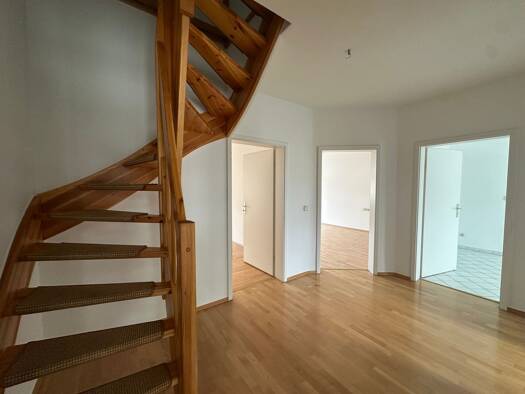 Maisonette zur Miete 680 € 3 Zimmer 104 m² 3. Geschoss Feuerbachstraße 10 Untermhaus Gera 07548