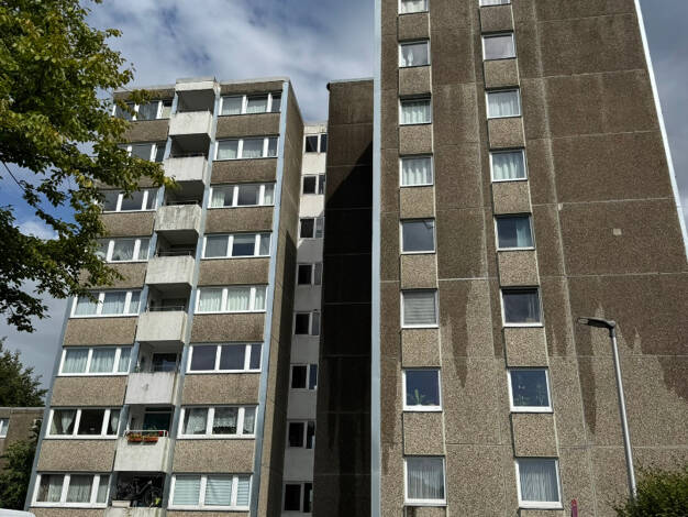 Wohnung zum Kauf 198.000 € 4 Zimmer 88,3 m² 7. Geschoss frei ab sofort Elmshorner Straße 17 Pinneberg 25421