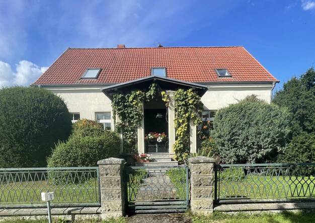 Einfamilienhaus zum Kauf 450.000 € 7 Zimmer 215 m² 8.630 m² Grundstück Arensdorf Steinhöfel 15518