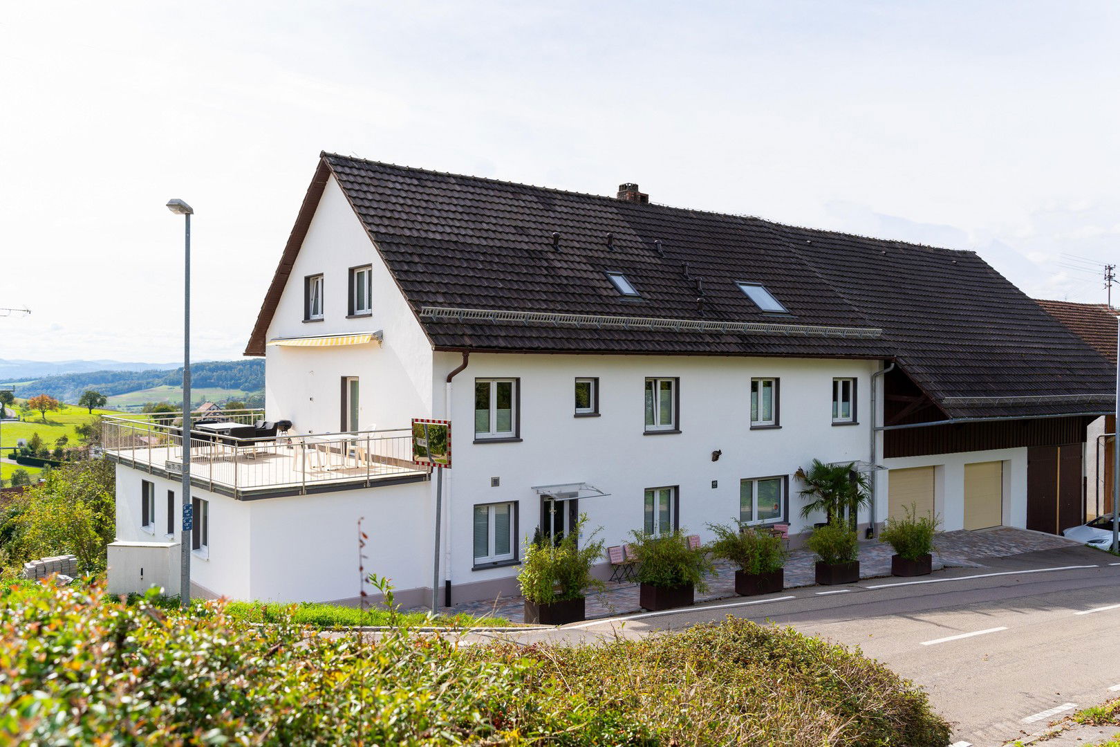 Mehrfamilienhaus zum Kauf provisionsfrei 1.070.000 € 15 Zimmer 351 m²<br/>Wohnfläche 1.410 m²<br/>Grundstück Aichen 49 Aichen Waldshut-Tiengen 79761