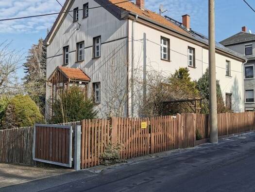 Doppelhaushälfte zum Kauf 95.500 € 7 Zimmer 138 m² 500 m² Grundstück Schulstraße 16 Weischlitz Weischlitz 08538