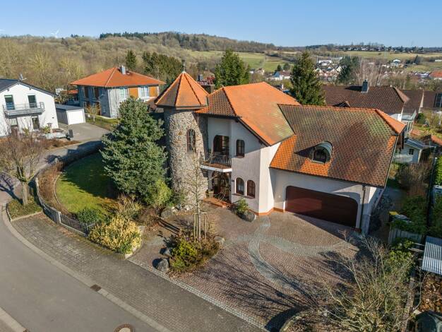 Villa zum Kauf 749.000 € 6 Zimmer 239,7 m² 1.284 m² Grundstück Grünberg Grünberg 35305