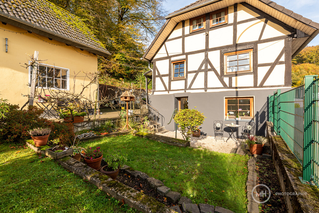 Einfamilienhaus zum Kauf 369.000 € 4 Zimmer 144 m²<br/>Wohnfläche 798 m²<br/>Grundstück Hoffnungsthal Rösrath 51503