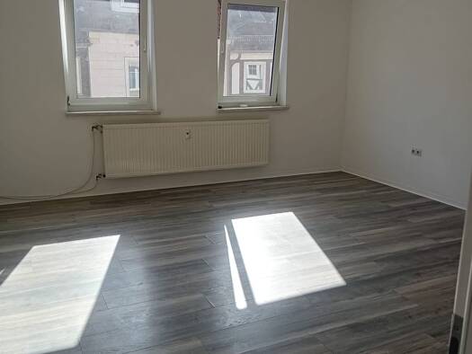 Wohnung zur Miete 700 € 5 Zimmer 117 m² Geschoss 1/2 frei ab sofort Lange Straße 18 Nörten-Hardenberg Nörten-Hardenberg 37176
