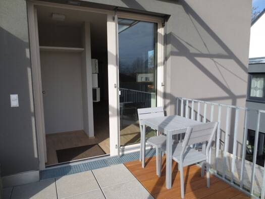 WG-Zimmer zur Miete auf Zeit 1.248 € 39 m² frei ab sofort Plieningen Stuttgart 70599