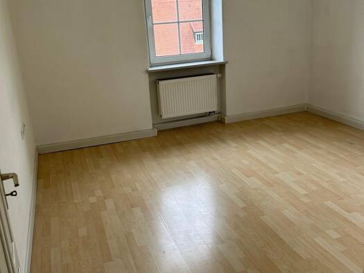 Wohnung zur Miete 400 € 1 Zimmer 37 m² Geschoss 2/3 frei ab sofort Ingolstadt 85051