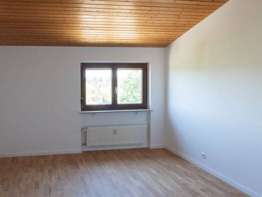 Wohnung zur Miete 990 € 3 Zimmer 75,2 m² Geschoss 2/3 frei ab sofort Dettingen unter Teck 73265